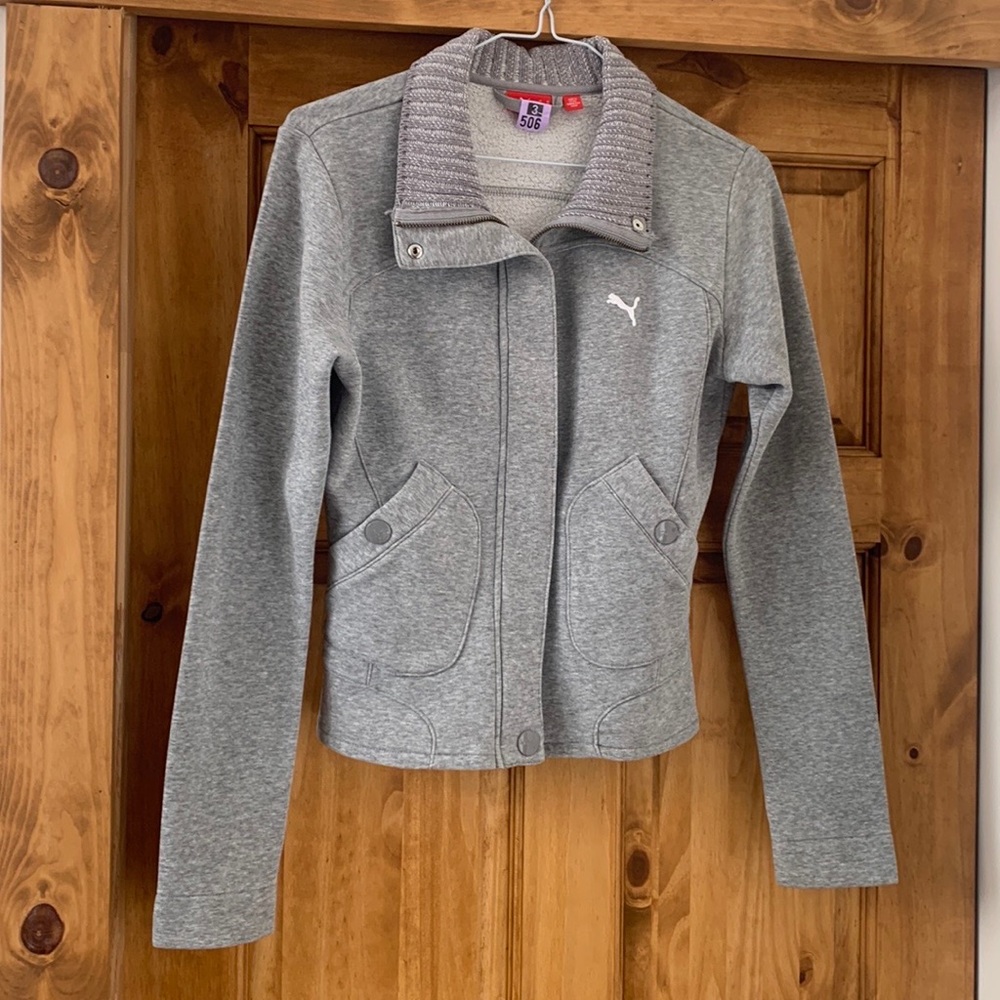 Puma light gray shacket size XS
